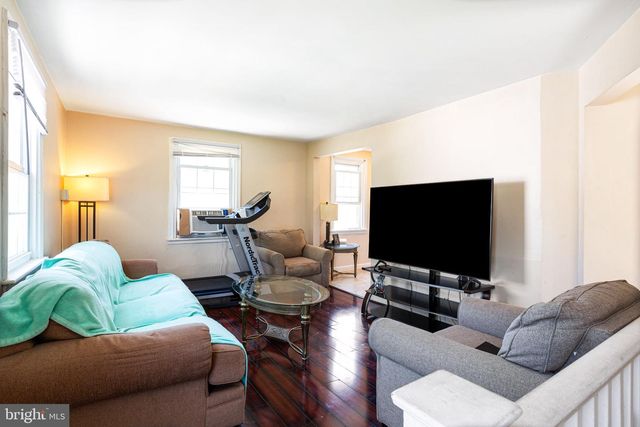 620 W PARK LN, Philadelphia, PA 19144