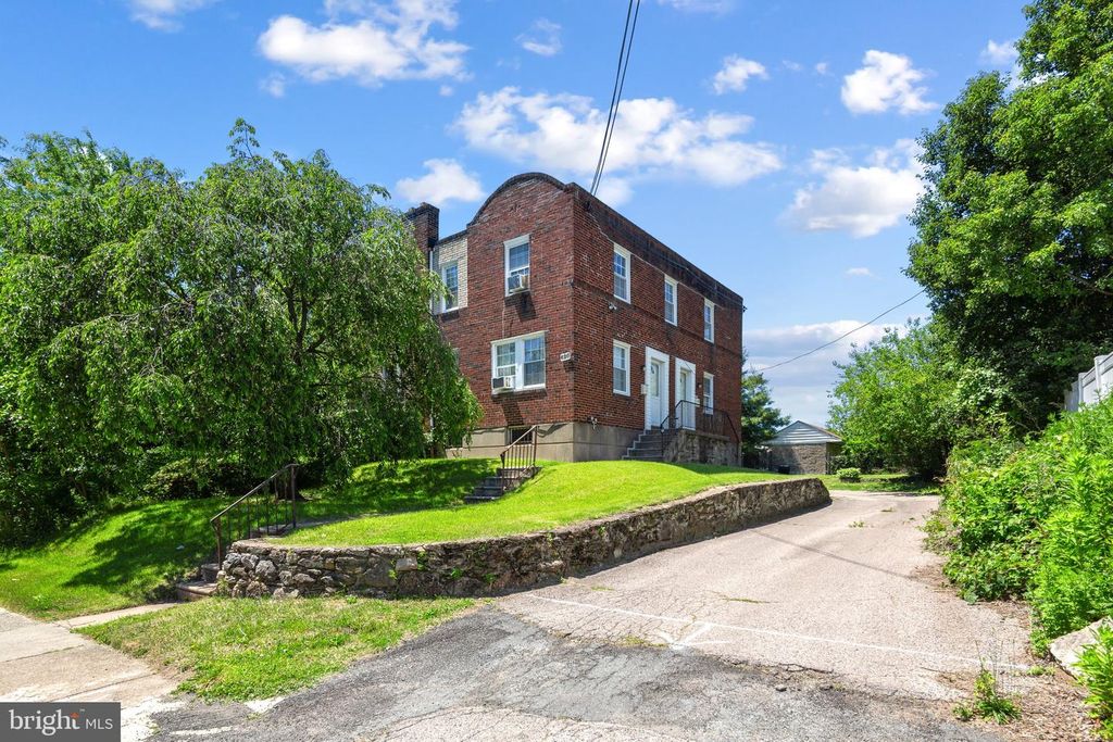 620 W PARK LN, Philadelphia, PA 19144