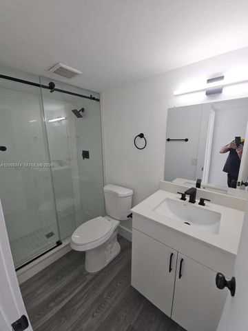 8101 Crespi Boulevard 402, Miami Beach, FL 33141