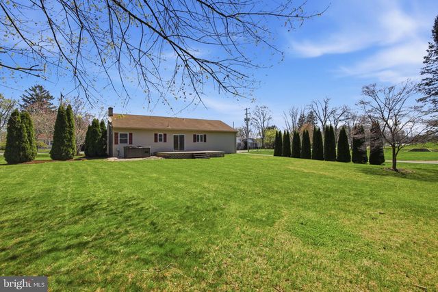 290 CHURCH ST, Landisville, PA 17538