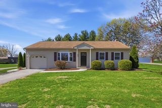 290 CHURCH ST, Landisville, PA 17538
