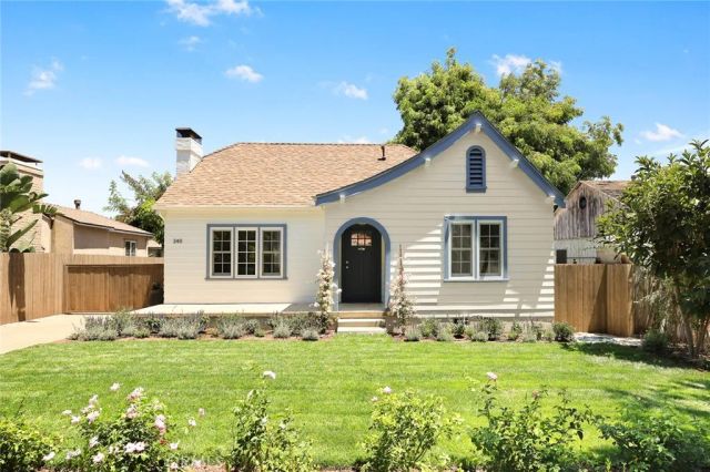 240 S Vinedo Avenue, Pasadena, CA 91107