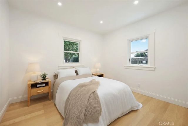 240 S Vinedo Avenue, Pasadena, CA 91107