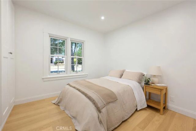 240 S Vinedo Avenue, Pasadena, CA 91107