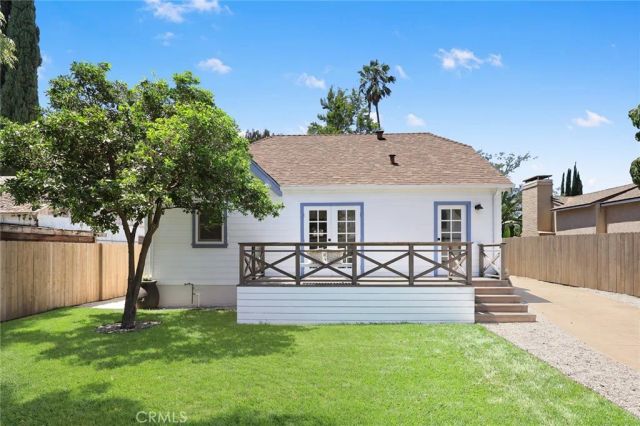 240 S Vinedo Avenue, Pasadena, CA 91107