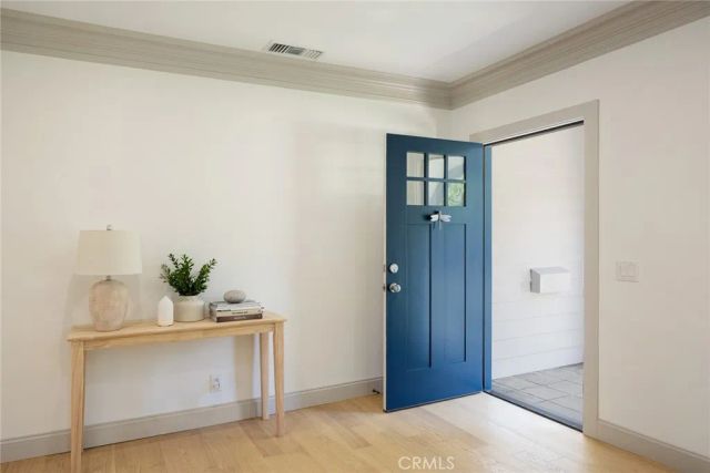 240 S Vinedo Avenue, Pasadena, CA 91107