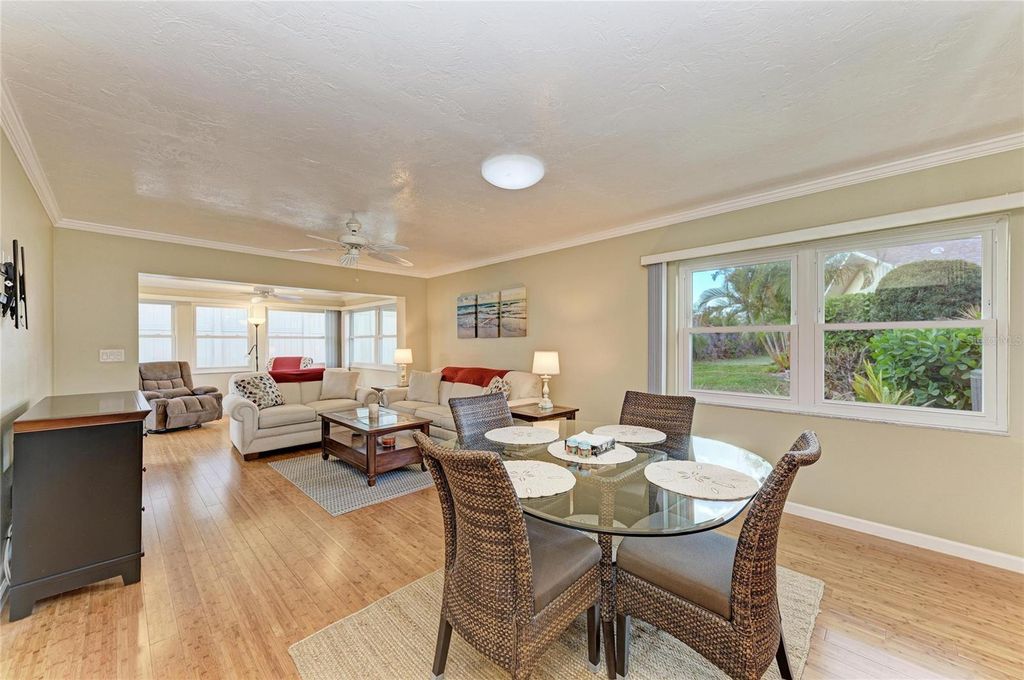 Image 12 of property listing at 390 301 BOULEVARD W 20A, Bradenton, FL 34205