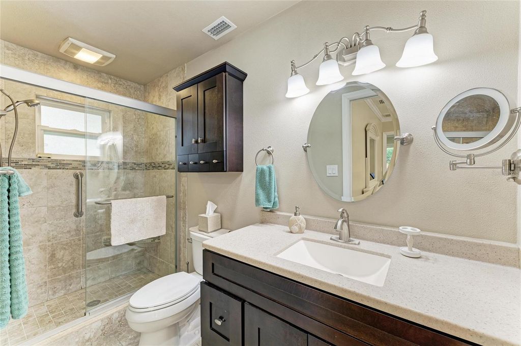 Image 27 of property listing at 390 301 BOULEVARD W 20A, Bradenton, FL 34205