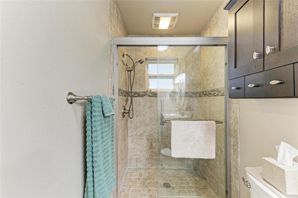Image 28 of property listing at 390 301 BOULEVARD W 20A, Bradenton, FL 34205