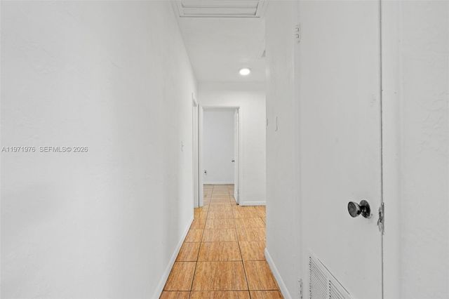 9201 NW 33rd Ave Rd, Miami, FL 33147