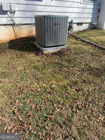 395 E Louise Street, Clarkesville, GA 30523