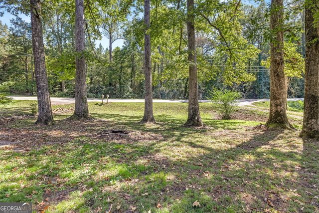 395 E Louise Street, Clarkesville, GA 30523