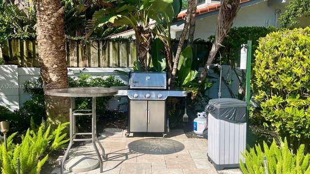 888 Intracoastal Drive 15E, Fort Lauderdale, FL 33304