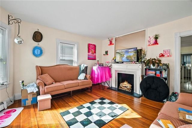 1172 North Main Street, Providence, RI 02906