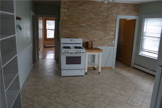 1172 North Main Street, Providence, RI 02906