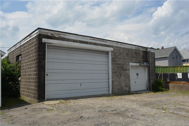 1172 North Main Street, Providence, RI 02906