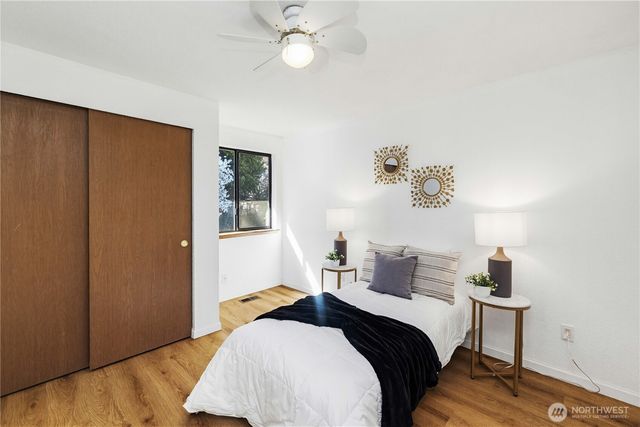 26406 146th Avenue SE, Kent, WA 98042