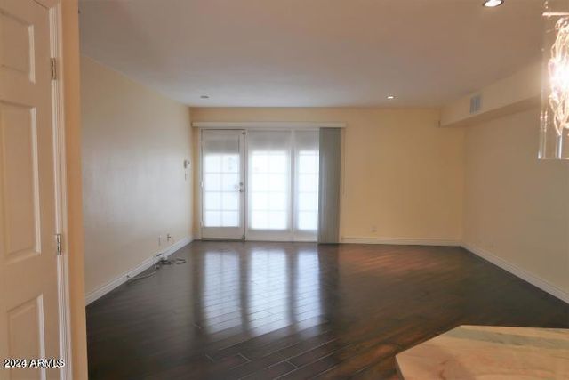 2201 W Union Hills Drive Unit 124, Phoenix, AZ 85027