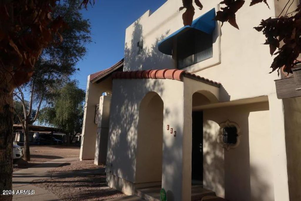 2201 W Union Hills Drive Unit 124, Phoenix, AZ 85027