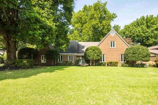 2209 THORNWOOD LN, Memphis, TN 38119