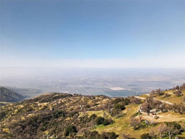 30420 Starland Drive, Tehachapi, CA 93561