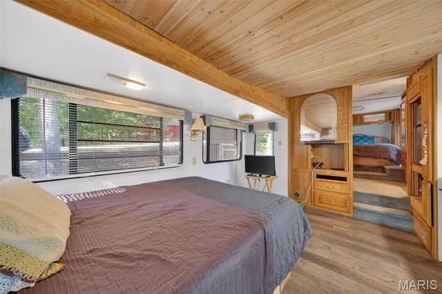 36 Rocky Ridge Drive, New Florence, MO 63363