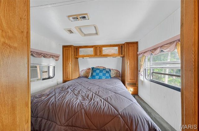 36 Rocky Ridge Drive, New Florence, MO 63363