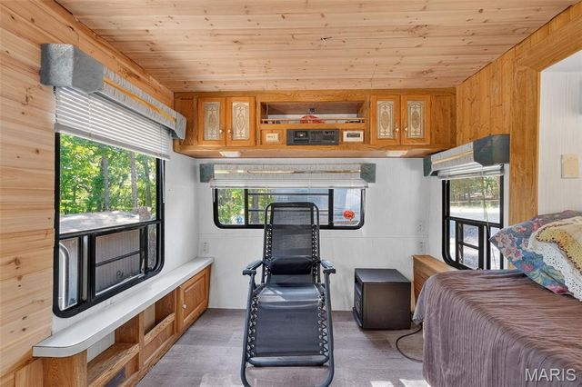 36 Rocky Ridge Drive, New Florence, MO 63363