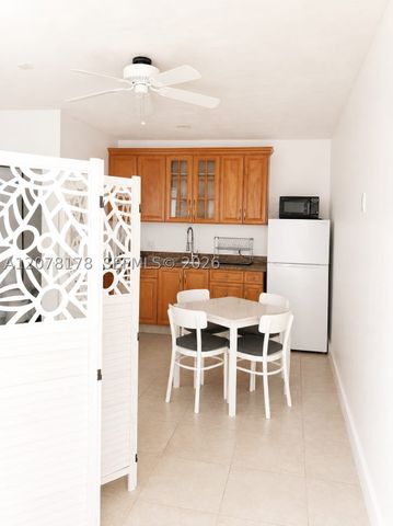 1740 NW 113th Ave 1, Pembroke Pines, FL 33026