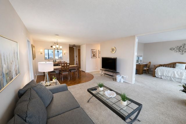 3100 S King Drive 903, Chicago, IL 60616