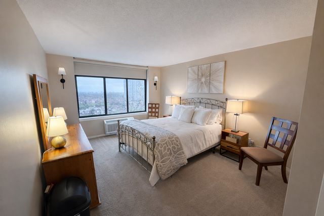 3100 S King Drive 903, Chicago, IL 60616