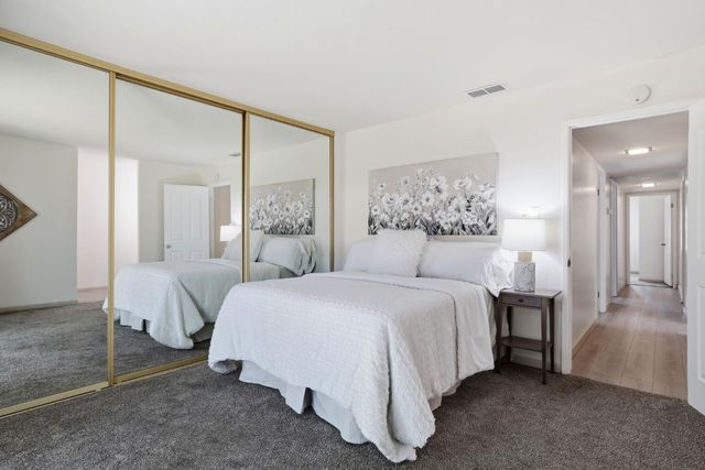 9475 Fort Worth Way, Sacramento, CA 95827