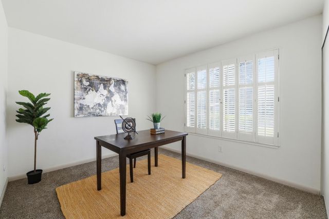 9475 Fort Worth Way, Sacramento, CA 95827
