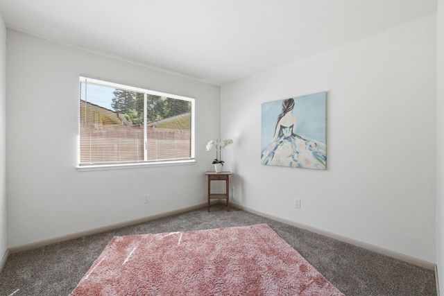 9475 Fort Worth Way, Sacramento, CA 95827