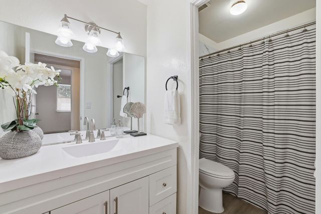 9475 Fort Worth Way, Sacramento, CA 95827