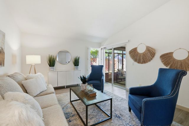 9475 Fort Worth Way, Sacramento, CA 95827