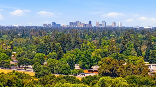 9475 Fort Worth Way, Sacramento, CA 95827