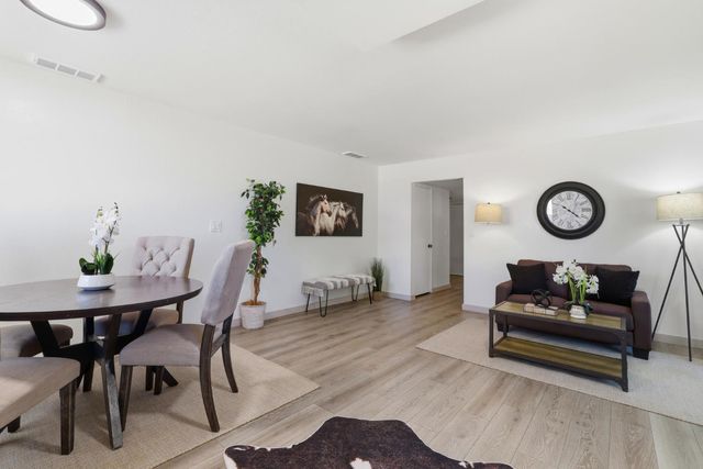 9475 Fort Worth Way, Sacramento, CA 95827