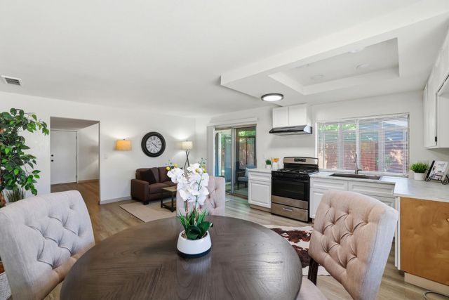 9475 Fort Worth Way, Sacramento, CA 95827