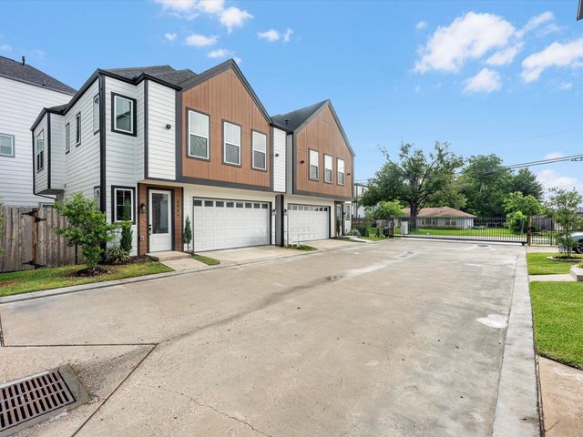 9004 Orange Spring Drive, Houston, TX 77080