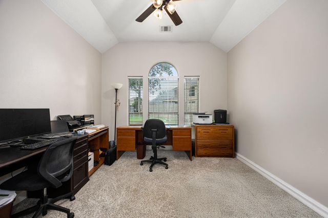 3803 Autumn Wood, Montgomery, TX 77356
