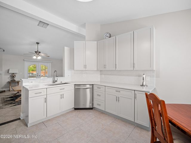 1202 DORWINION Drive, Jacksonville, FL 32225