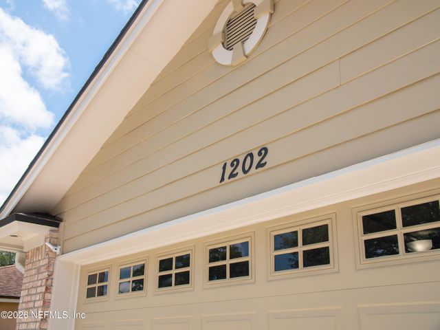 1202 DORWINION Drive, Jacksonville, FL 32225