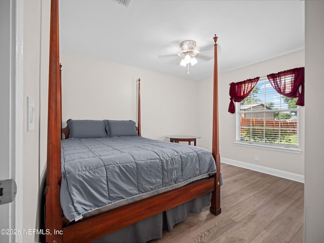 1202 DORWINION Drive, Jacksonville, FL 32225