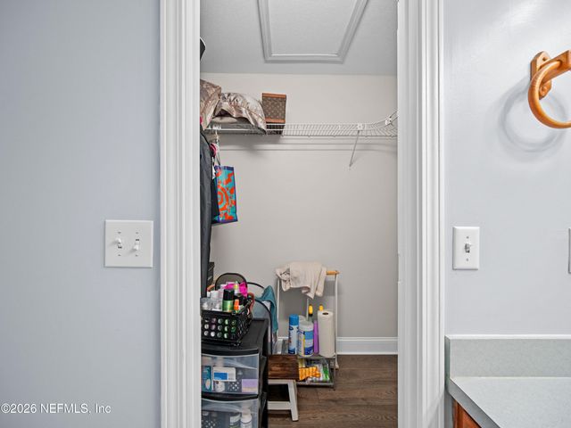 1202 DORWINION Drive, Jacksonville, FL 32225