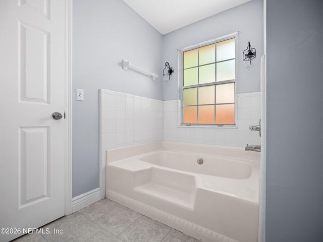 1202 DORWINION Drive, Jacksonville, FL 32225