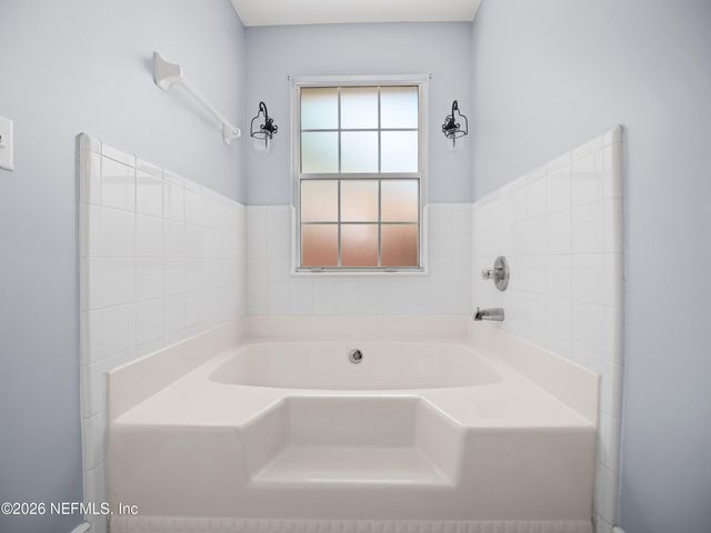 1202 DORWINION Drive, Jacksonville, FL 32225