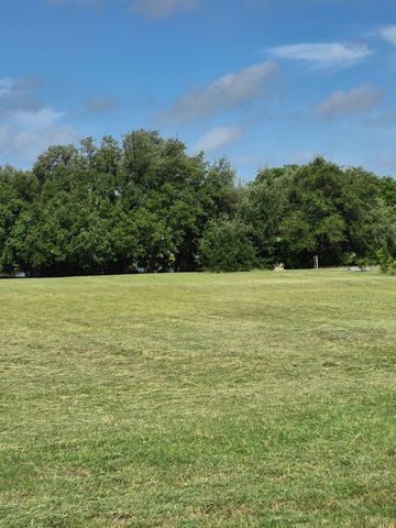 505 Acorn Trail, Granbury, TX 76049