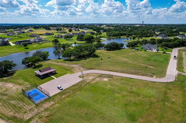 505 Acorn Trail, Granbury, TX 76049