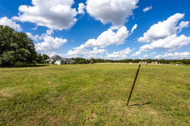 505 Acorn Trail, Granbury, TX 76049